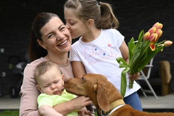 Druhá májová nedeľa patrí v kalendári už viac ako 100 rokov Dňu matiek
