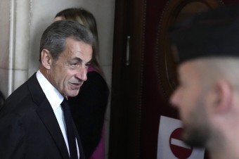 Francúzsky súd potvrdil trojročný trest pre exprezidenta Sarkozyho