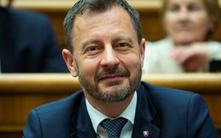 Heger chce rokovať s Modrými, Maďarským fórom a Mostom-Híd