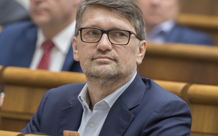 Maďarič: Neviem, či podporím Fica za ústavného sudcu