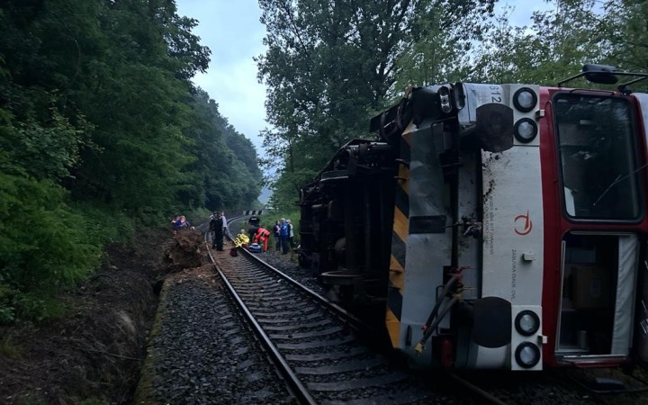 Železničná doprava v okrese Rimavská Sobota je po utorňajšej (6. 6.) nehode osob