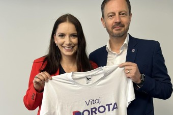 K strane Demokrati sa pridáva speváčka Dorota Nvotová