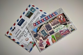 Pohľadnicová hra, ktorá prepája ľudí, miesta i kultúry naprieč zemeguľou