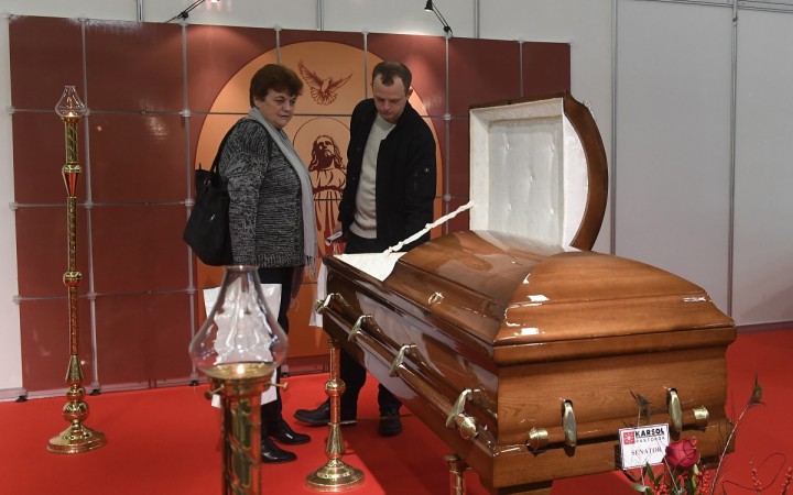 Ekvádorčanka sa prebrala v rakve po tom, čo ju lekári vyhlásili za mŕtvu