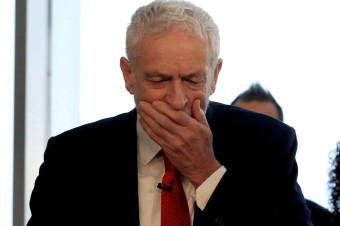 Zachráni ju Jeremy Corbyn?