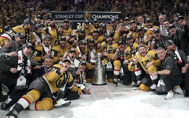 Hokejisti Vegas Golden Knights získali historicky prvý Stanleyho pohár