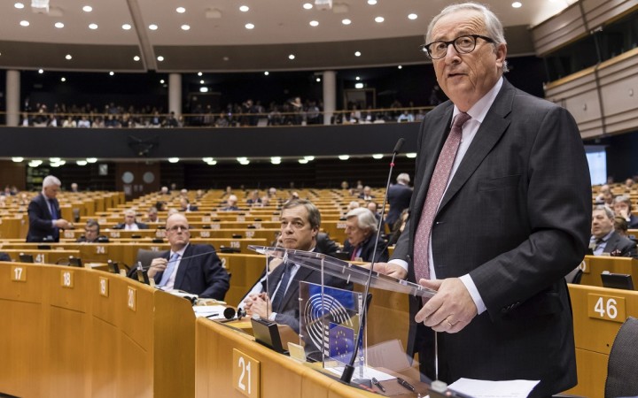 O dohode o brexite sa nebude znovu vyjednávať, vyhlásil Juncker