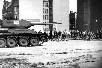 Pred 70 rokmi zvalcovali prodemokratické hnutie v NDR sovietske tanky