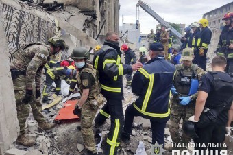 Útok na Kramatorsk si vyžiadal 12 obetí, záchranné práce na mieste ukončili