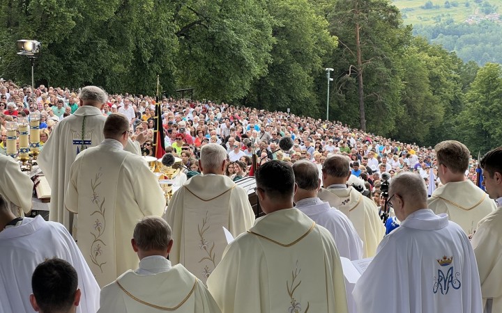 Počas víkendu prišlo na Mariánsku horu asi dvestotisíc ľudí