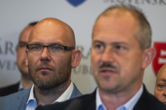 Marian Kotleba pre trest nekandiduje. Lídrom je jeho brat, päťkou jeho matka