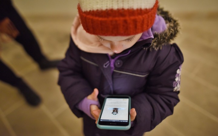 Holandsko zakáže používanie mobilných telefónov v triedach
