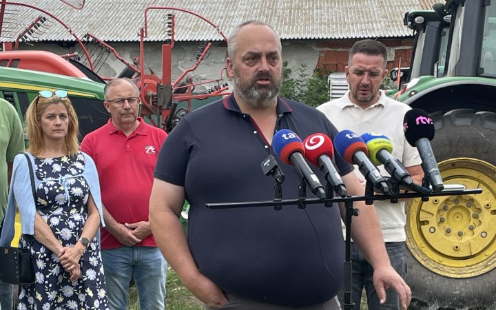 Medvede, ktoré prekročia našu farmu, budú mŕtve