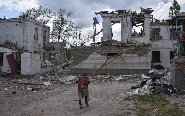 Rusi ostreľovali Charkovskú a Záporožskú oblasť, zahynul civilista