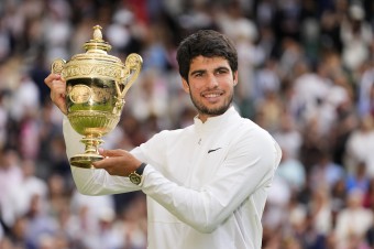 Alcaraz vo finále porazil Djokoviča a získal druhý grandslamový titul v kariére
