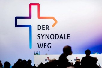 Nemeckí biskupi diskutovali s predstaviteľmi Rímskej kúrie o synodálnej ceste