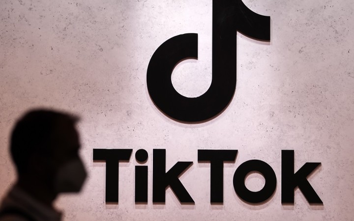 Ruského mnícha poslal súd do väzenia za protivojnové videá na TikToku