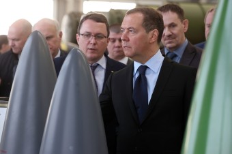 Biely dom kritizoval vyjadrenie Medvedeva o jadrových zbraniach