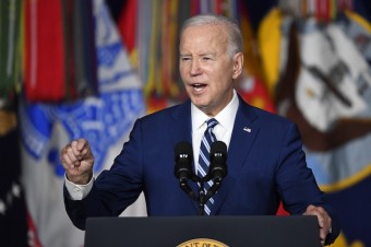 Biden upozornil na ekonomické problémy Číny, prirovnal ju k časovanej bombe