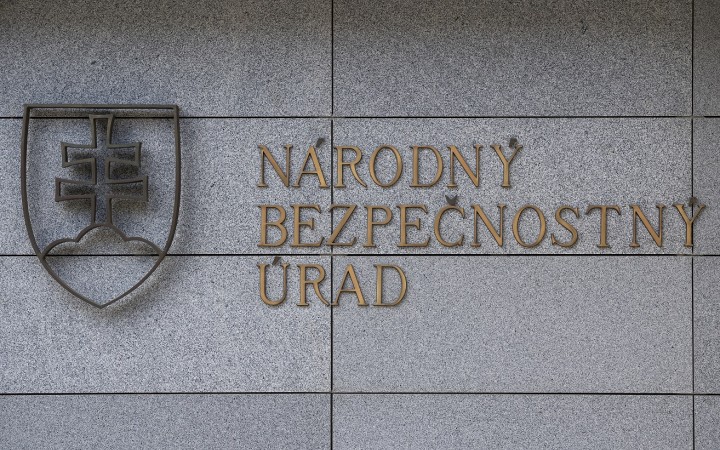 Šéfa NBÚ po výsluchu na NAKA nezadržali. Dôvod na odstúpenie nevidí