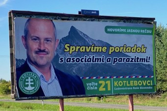 Ján Hero vyzval ĽSNS a Republiku, aby odstránili bilbordy znevažujúce Rómov