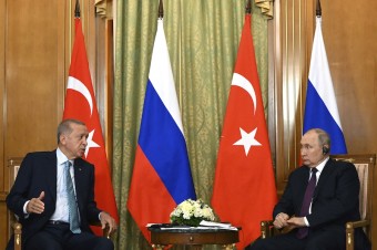 Obilnú dohodu sa čoskoro podarí obnoviť, verí Erdogan po stretnutí s Putinom