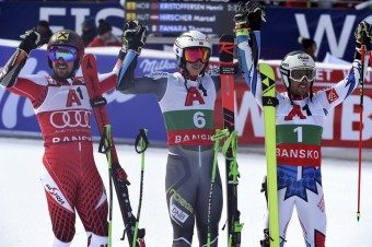 Hirscher skočnil v Bansku druhý a získal malý glóbus za „obrák“