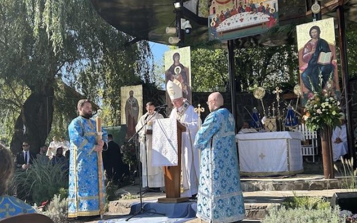  Panna Mária plače pre nezmyselnú vojnu na susednej Ukrajine