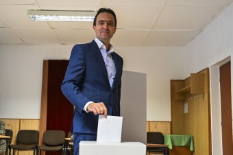 Férovosť a transparentnosť volieb je zabezpečená, povedal premiér