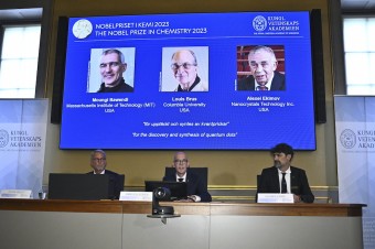 Nobelovu cenu za chémiu udelili za objav a syntézu kvantových bodiek