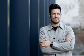 Slováci majú pocit, že teplo domova získajú, keď natrú steny žltou farbou