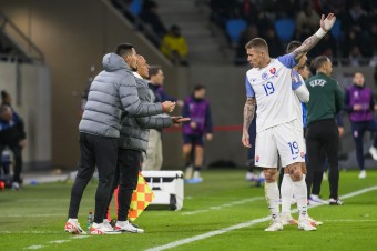 Calzona krotí eufóriu z blízkosti postupu. Nesmieme poľaviť, varuje
