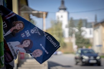 Geopoliticky dezorientovaný, no vystihol problémy ľudí na vidieku, a preto uspel