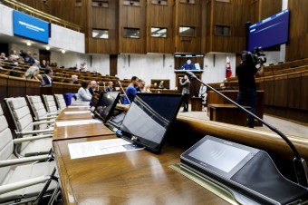 Poslanci odskúšali novú techniku, rekonštrukcia stála viac ako dva milióny eur
