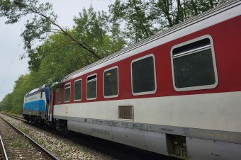 Muž dobodal ženu v rýchliku, chcel ujsť, spolucestujúci ho spacifikovali