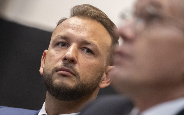 Eštok avizoval možné posilnenie hliadok vo vlakoch po stredajšom incidente