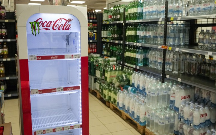 V Chorvátsku hlásia viacero prípadov možnej otravy sýtenými nápojmi