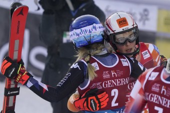 Vlhová nedokončila druhé kolo nedeľného slalomu, vyhrala Shiffrinová