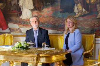 Český prezident privítal na Pražskom hrade Zuzanu Čaputovú