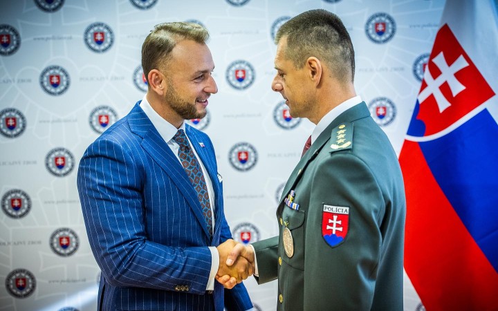 Šutaj Eštok tvrdí, že Solák opäť privedie do polície poriadok a disciplínu