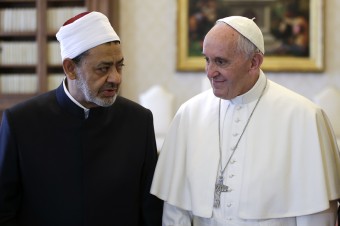 Vrchný imám káhirskej univerzity Al Azhar kritizoval polygamiu