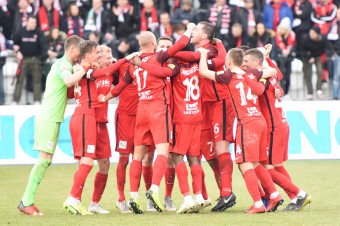 Slovan vyhral základnú časť futbalovej ligy, v skupine o titul si zahrá aj Sereď