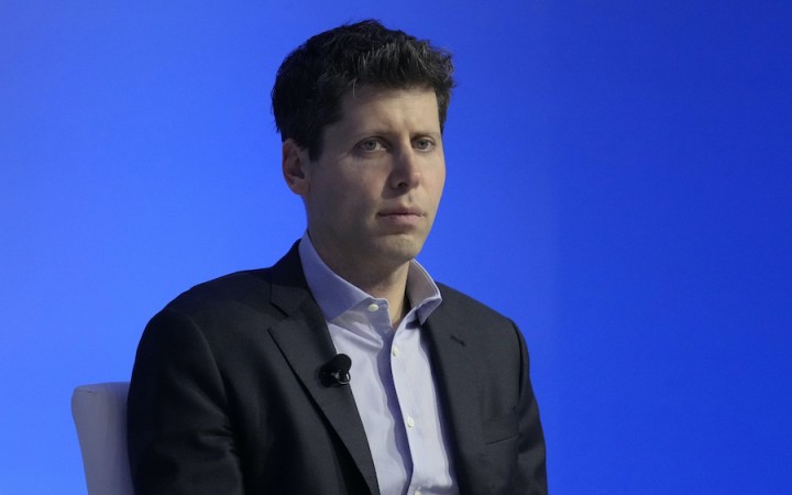 Sam Altman sa vracia na post generálneho riaditeľa OpenAI