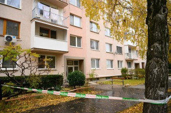 Policajti vyšetrujú rodinnú tragédiu v Šali ako obzvlášť závažný zločin vraždy