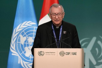 Ničenie životného prostredia je urážkou Boha. Františkov odkaz prečítal Parolin