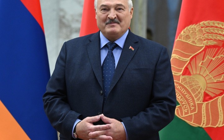 Bieloruský líder v Pekingu ocenil „spoľahlivé“ partnerstvo s Čínou