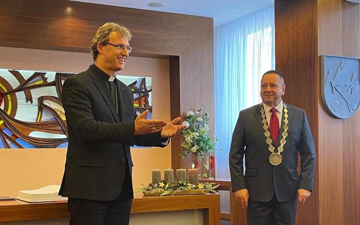Popradský primátor Danko prijal nového biskupa Trstenského, v meste má podporu
