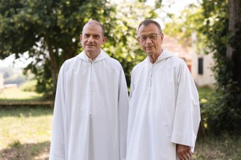 Brat Alois odovzdal vedenie komunity Taizé svojmu nástupcovi bratovi Matthewovi.