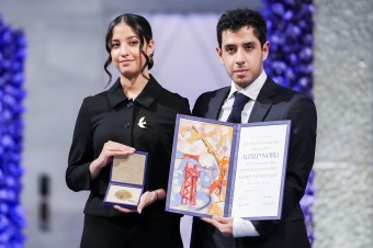 Nobelovu cenu za mier prevzali v mene Narges Mohammadíovej jej dve deti