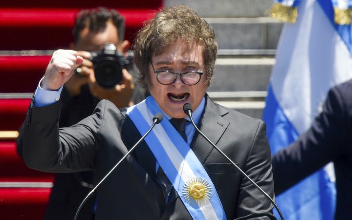 Argentínsky prezident Milei zrušil polovicu ministerstiev